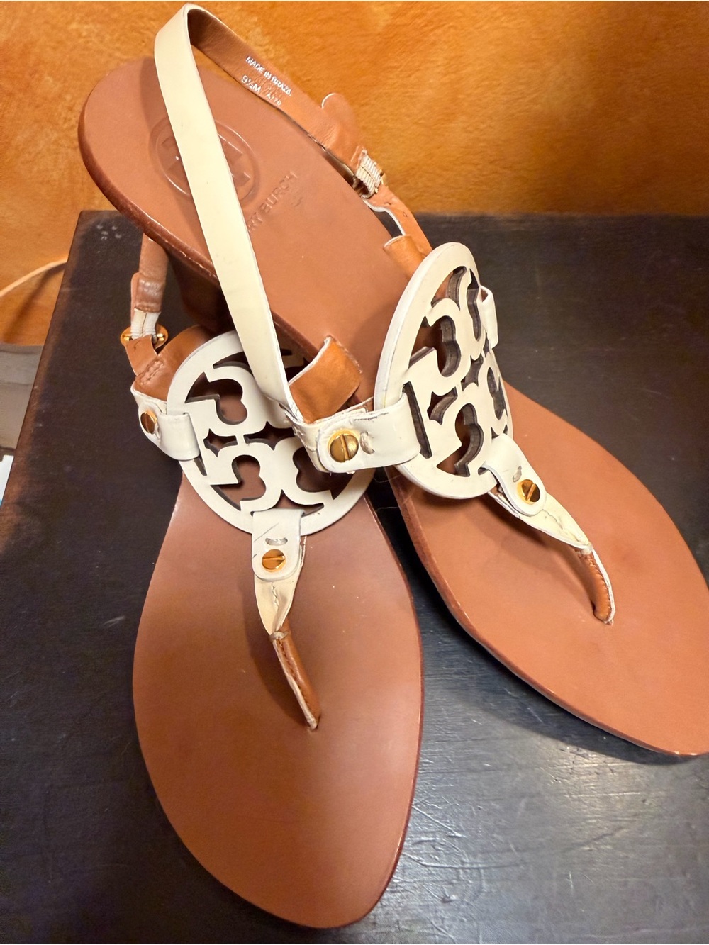 Tory Burch Women’s Cream and Brown Leather Cutout Thong Sandals